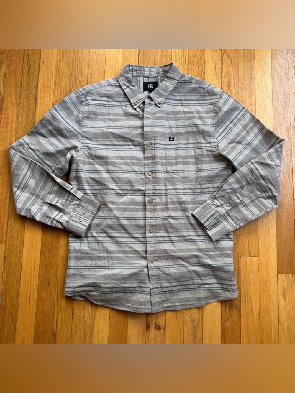Tentree gray striped long sleeve button up